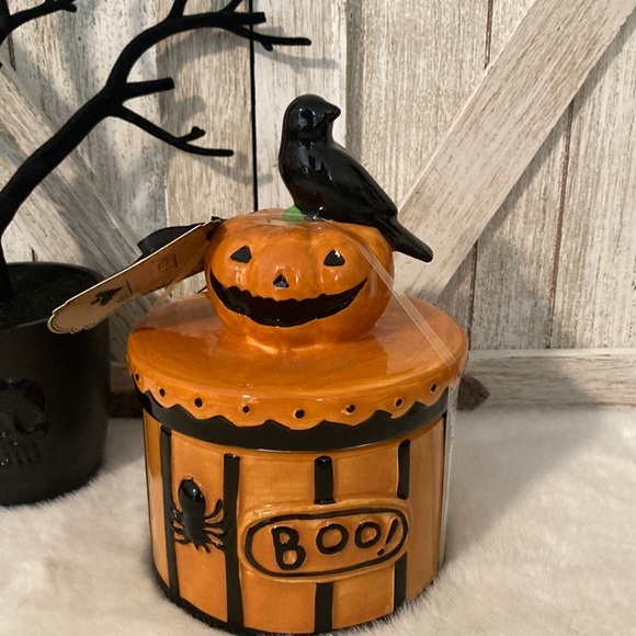 Potter’s Studio Boo Canister - Picture 1 of 8